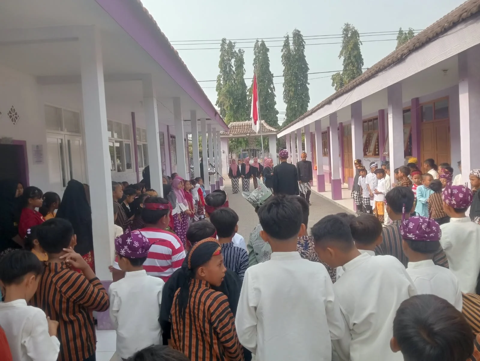 Memperingati Hari Sumpah Pemuda